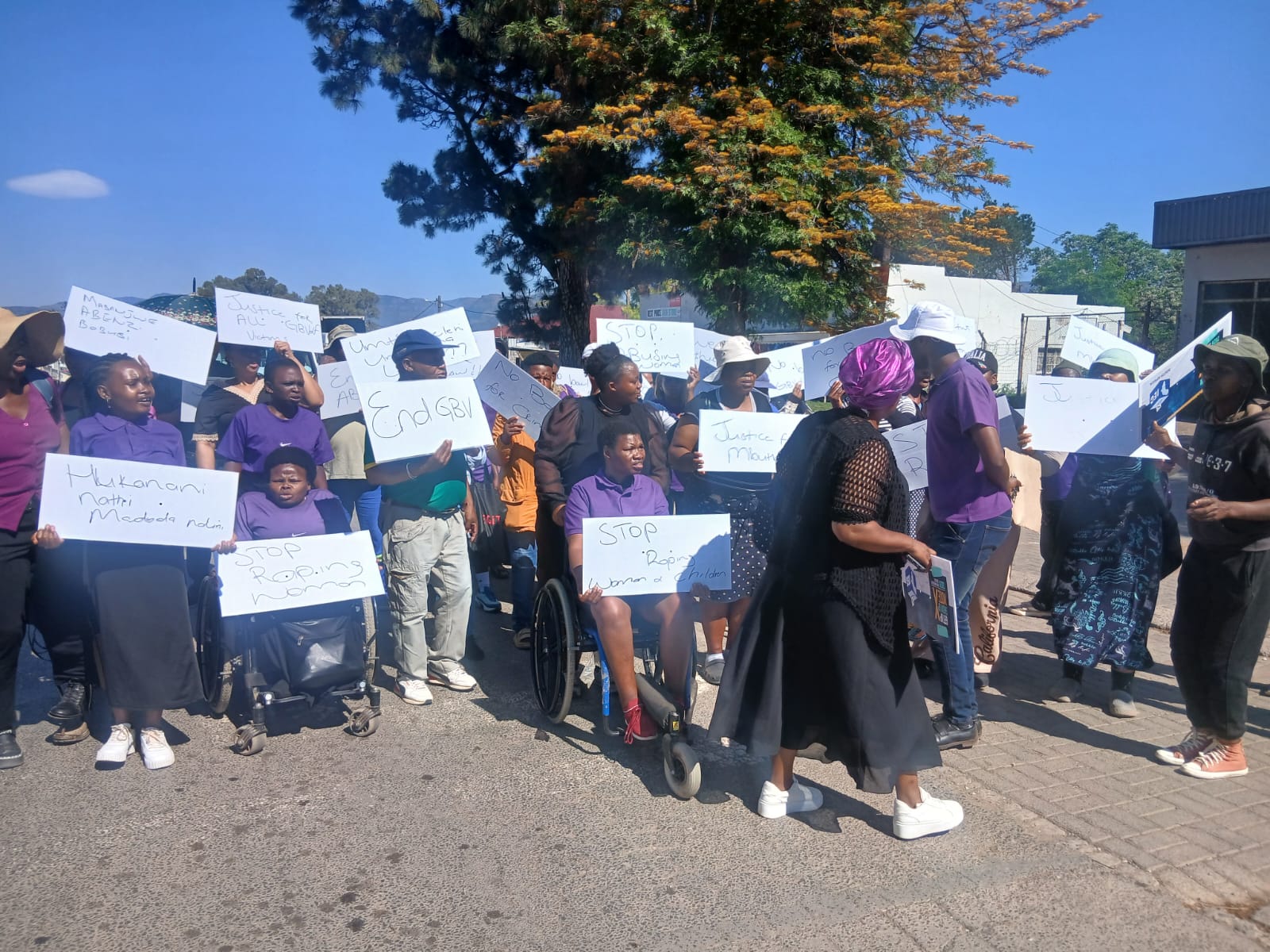 Luphume ngobuninzi uluntu uyokuzibandakanya kumngcelele ozolileyo